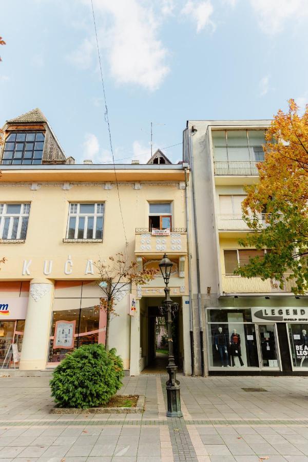 Apartman Zamak Sombor Exteriör bild